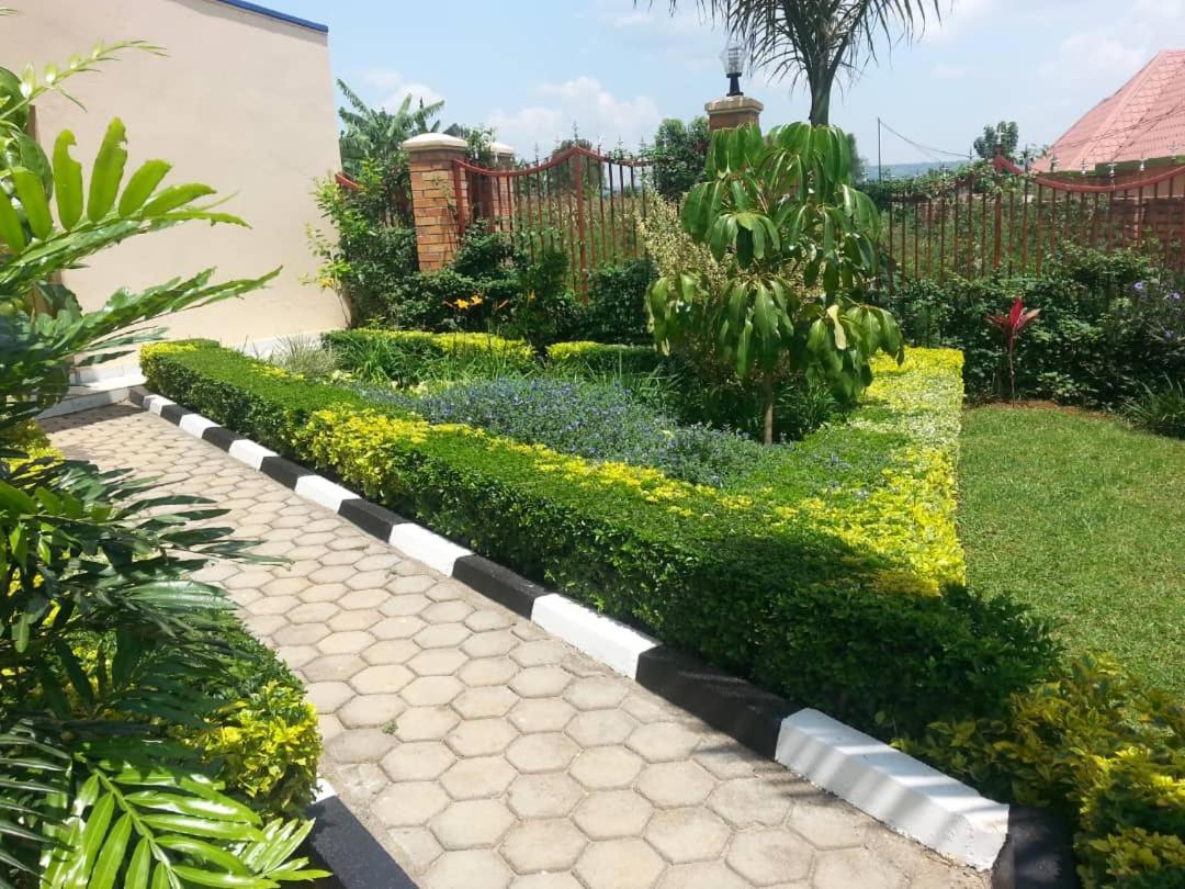 Ikaze B&B Kigali Exterior foto
